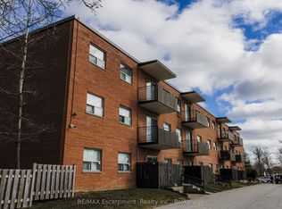 485 Thorold Rd #203, Welland, ON L3C3X1