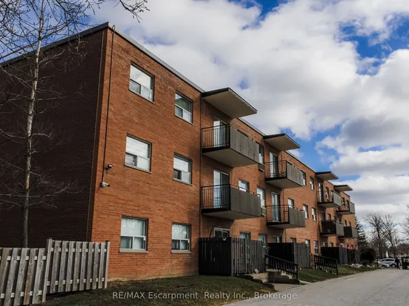 485 Thorold Rd #203, Welland, ON L3C 3X1