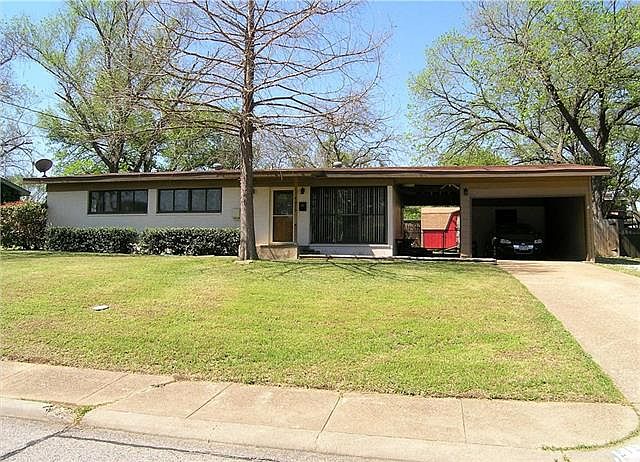 1st image of 919 Camelia Ct