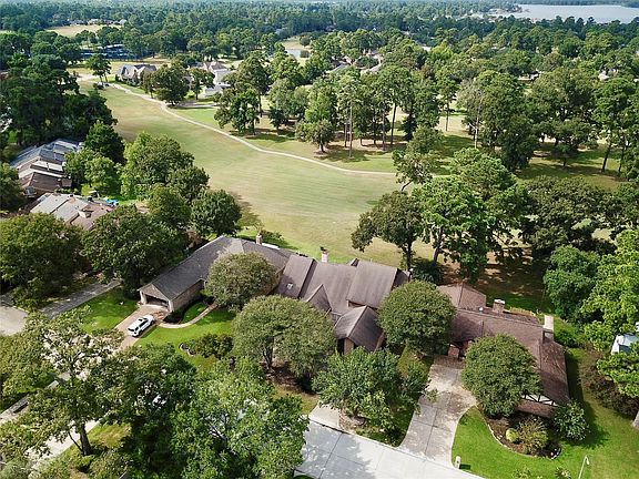 5th image of 8015 Rebawood Dr