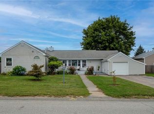 25 Arbor Ter, Tiverton, RI 02878