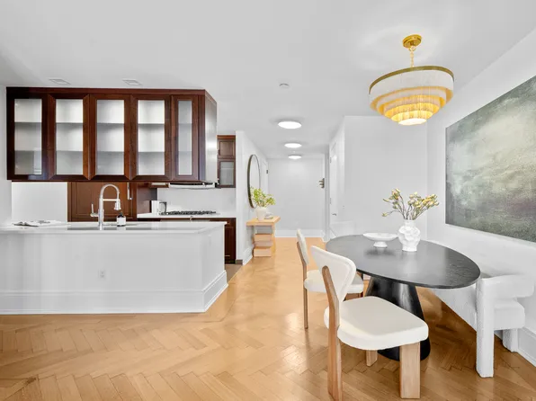 205 West 76th Street image 5 of 10