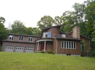 22 Sand Bar Rd, Monroe, CT 06468