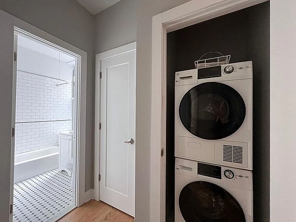 4th image of 312 E 116th St #Penthouse 2