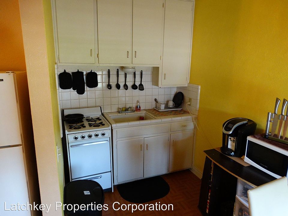 2nd image of 4743 NW 16th St
