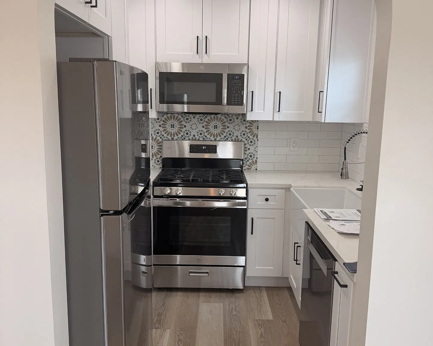 1 bed, 650 sqft, $1,850 — Photo 2