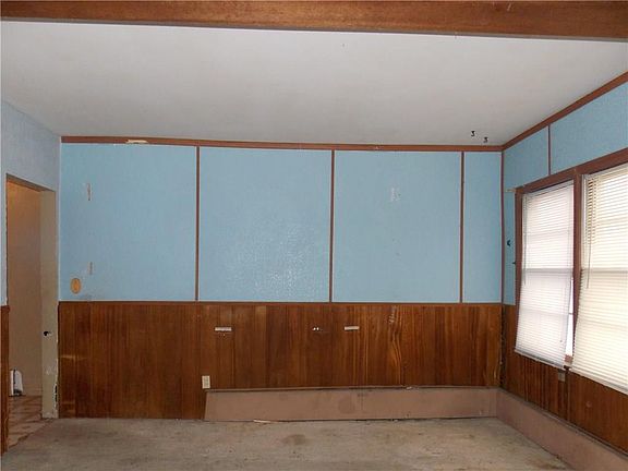 5th image of 1330 N Market St