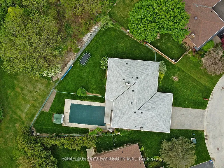 31 Portree Cres — Photo 4