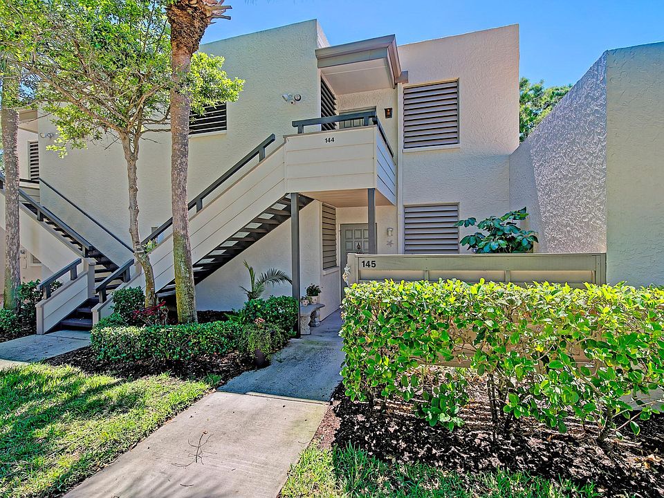 1st image of 144 Pinehurst Dr #144