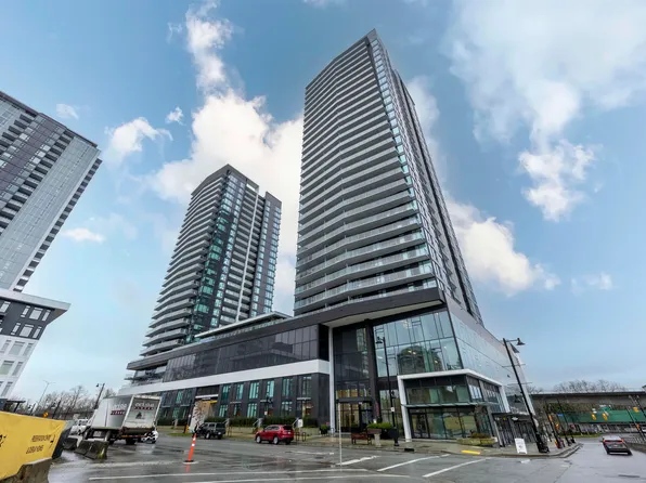 318 Alderson Ave #1205, Coquitlam, BC V3K 1W2