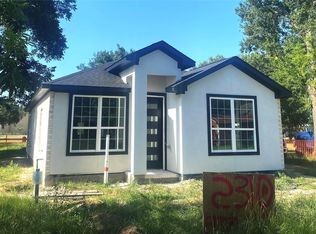 2310 Fitz Lee St, Waller, TX 77484