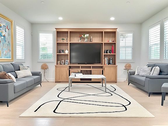 5th image of 2757 5th St