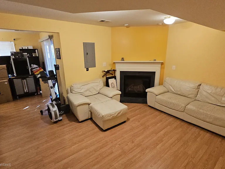 12327 Malvern Way — Photo 10