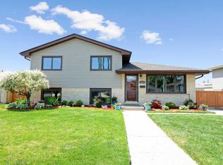 10350 Barnard Dr, Chicago Ridge, IL 60415