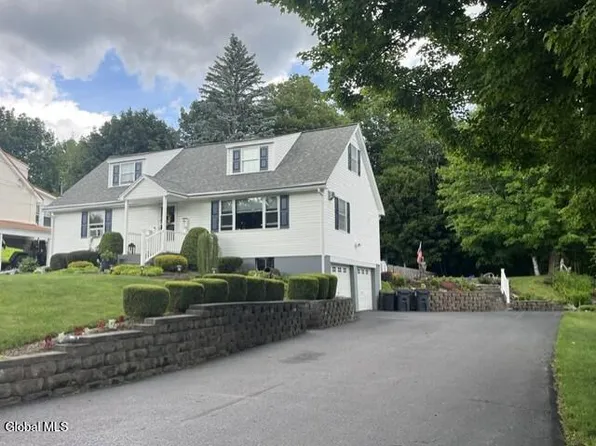 132 Parkway Drive, Cobleskill, NY 12043