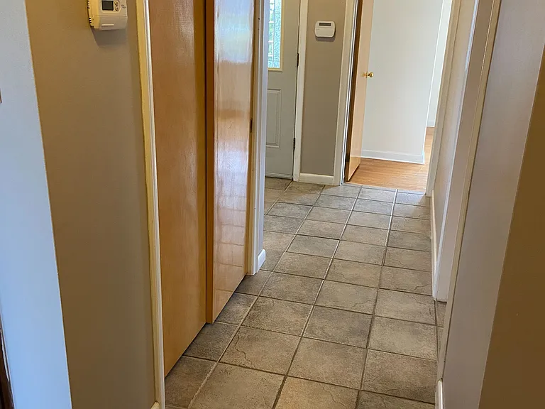 123 Seneca Dr — Photo 11