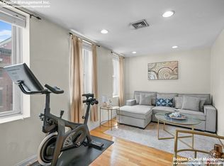 198 Endicott St APT 3, Boston, MA 02113
