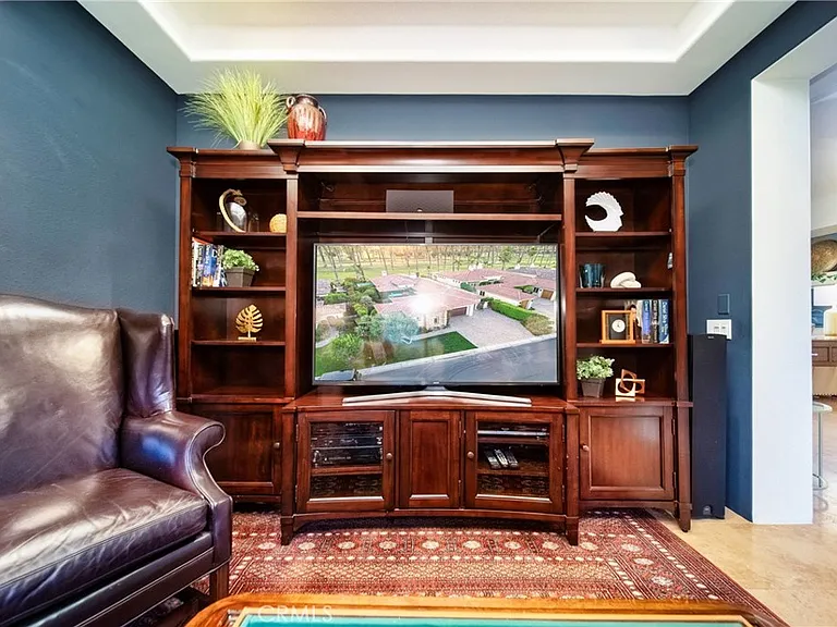 56705 Village Dr — Photo 30