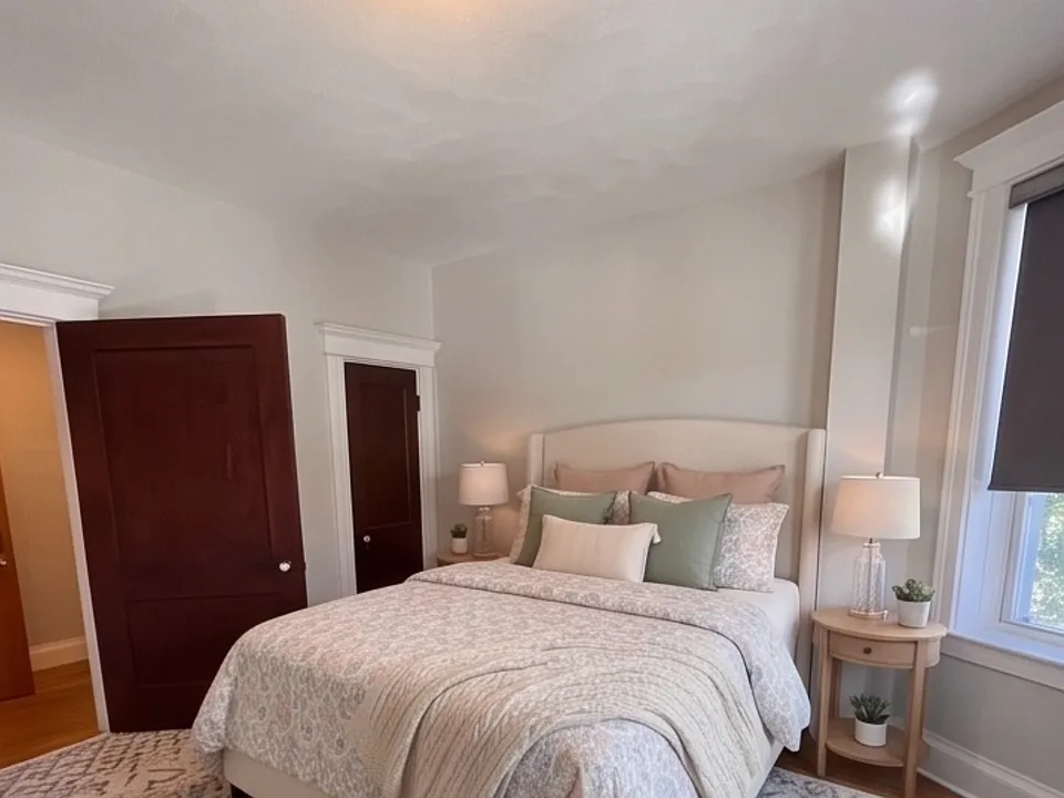 16 Farrington Ave #2