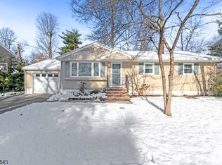 49 Good Luck St, Edison, NJ 08820