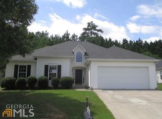 11985 Red Ivy Ln, Fayetteville, GA 30215
