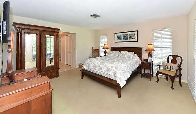 493 Forestview Dr — Photo 20