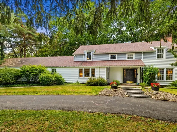30 Jordan Rd, New Hartford, NY 13413