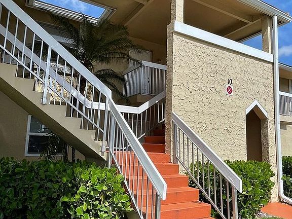 3rd image of 853 Twin Lakes Dr #10-L