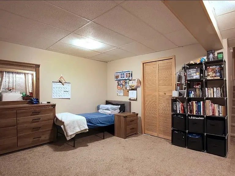 17282 Sprague St — Photo 24
