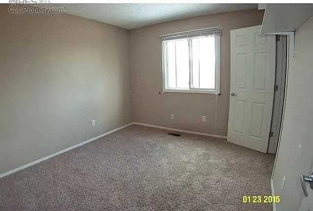 1441 Avondale Pl — Photo 9