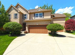 2160 Beaver Creek Dr, Vernon Hills, IL