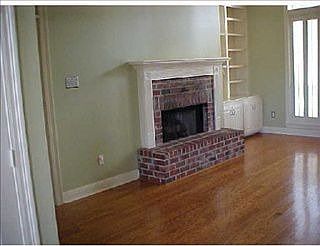 2nd image of 206 Chestnut Oak Dr