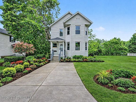 2nd image of 103 Gordon Ave