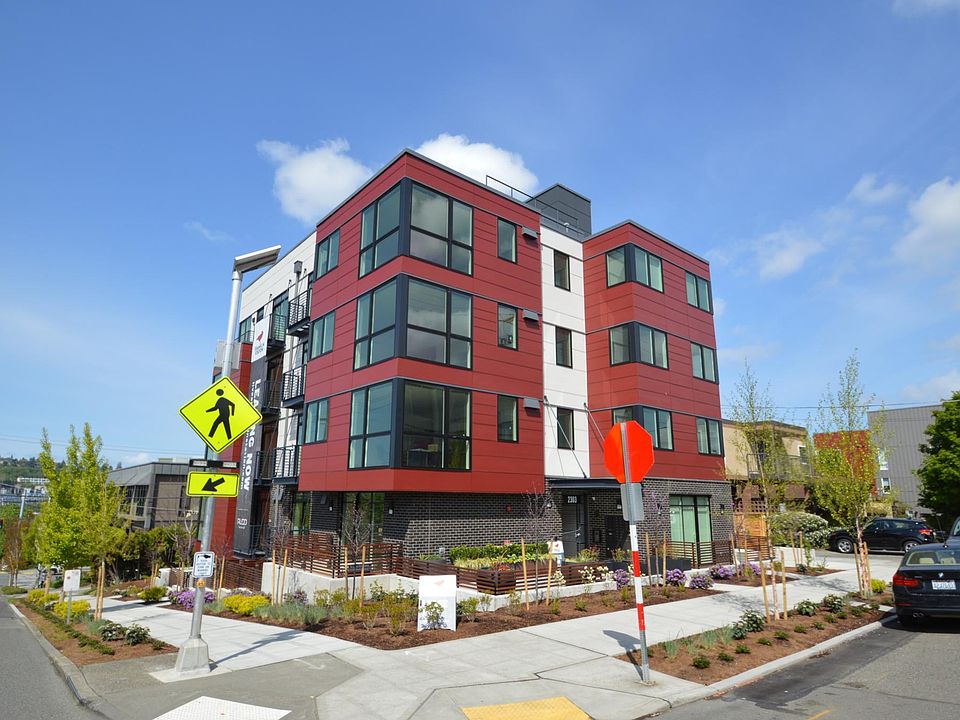 1st image of 2303 Franklin Ave E #101