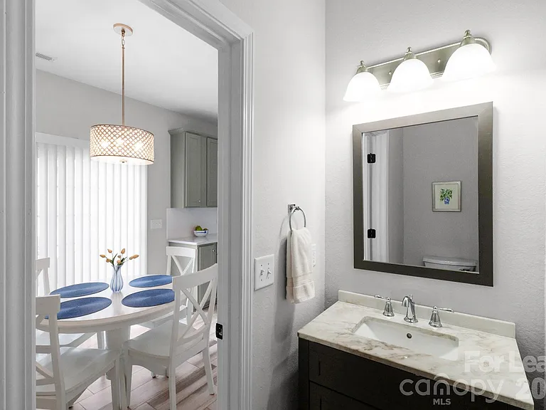 558 Calen Ln — Photo 8
