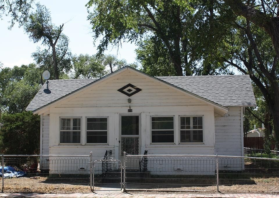 1st image of 315 E 1st St