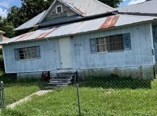 1932 State St, Waycross, GA 31501