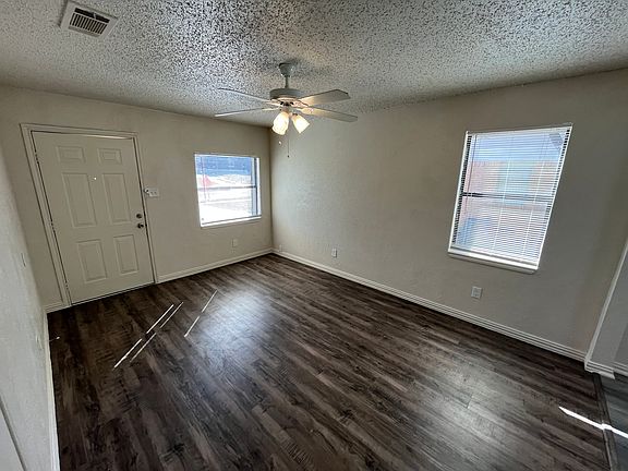 4th image of 1321 Woodcrest Dr