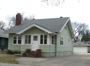1116 Chestnut St, Grand Forks, ND 58201