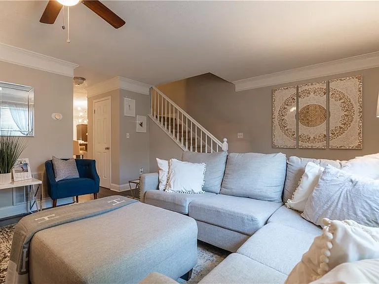 6900 Roswell Rd #N13 — Photo 6