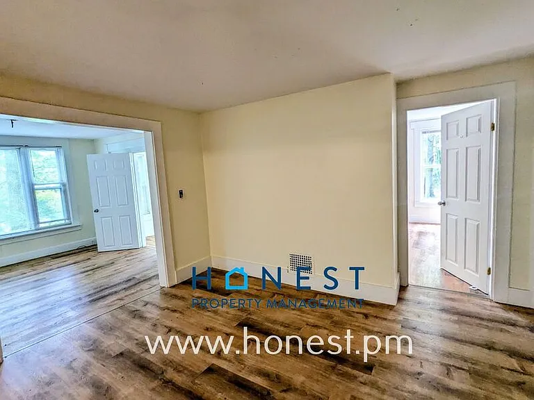 36 Prospect St #3 — Photo 8