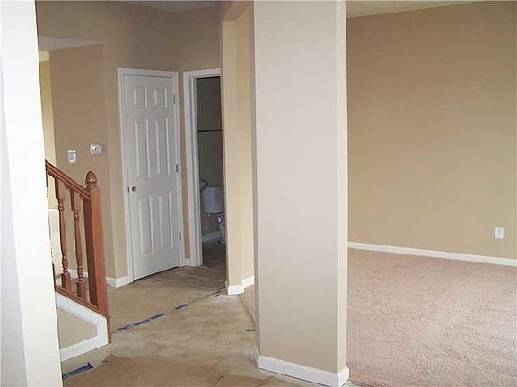 5th image of 7064 Oxford Ln