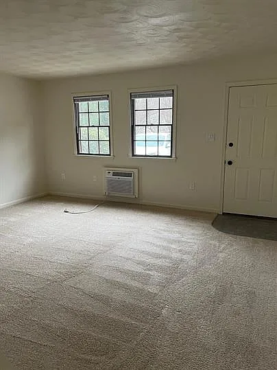 Arbor Manor — Photo 17