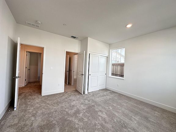 4th image of 10212 Lamkin Ct