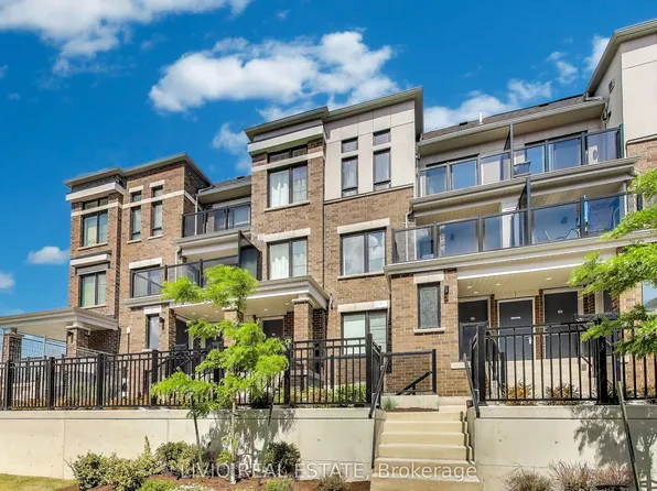 14 D Lookout Dr #A, Clarington, ON L1C 7E9