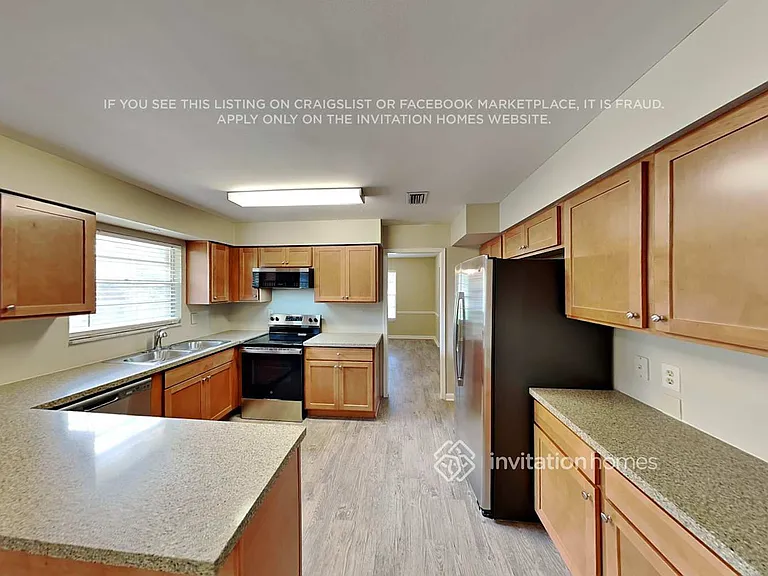 3701 Colony Cove Trl — Photo 9