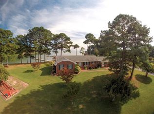 369 Hopedale Farm Rd, Reedville, VA 22539