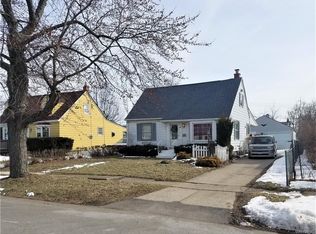 98 Elaine Ct, Cheektowaga, NY 14225