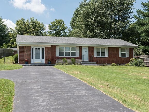 2nd image of 3071 Woodstock Dr