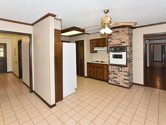 3rd image of 3772 Ardsley Ct